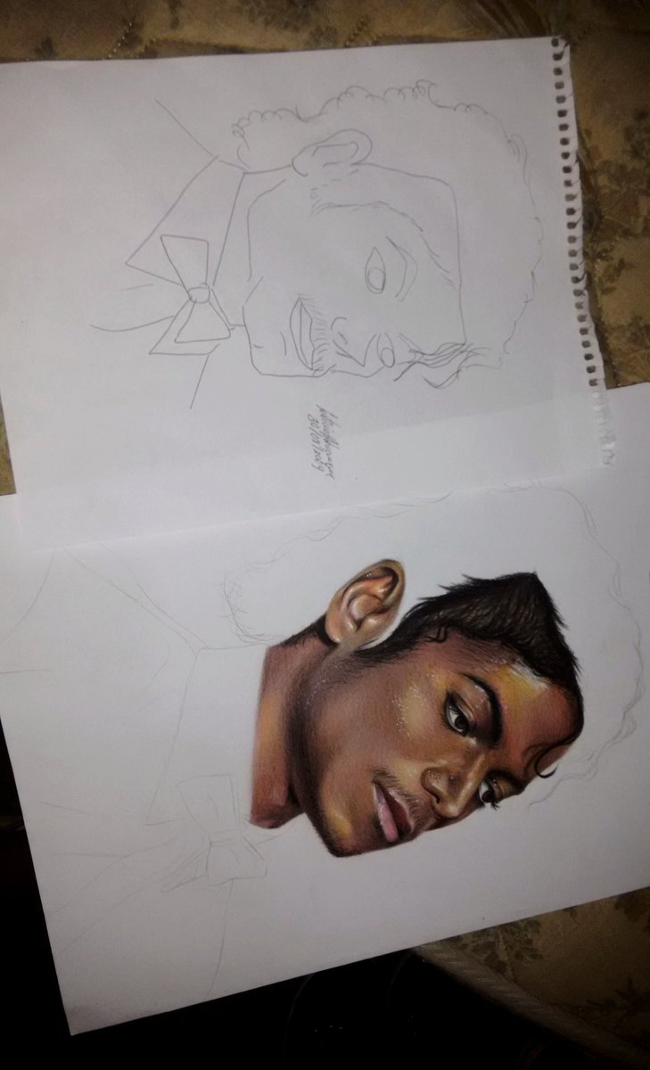 xticiax's tweet photo. 2009/2018 
Desenhista tem que ter muita paciência https://t.co/8vZe9ms1Eb