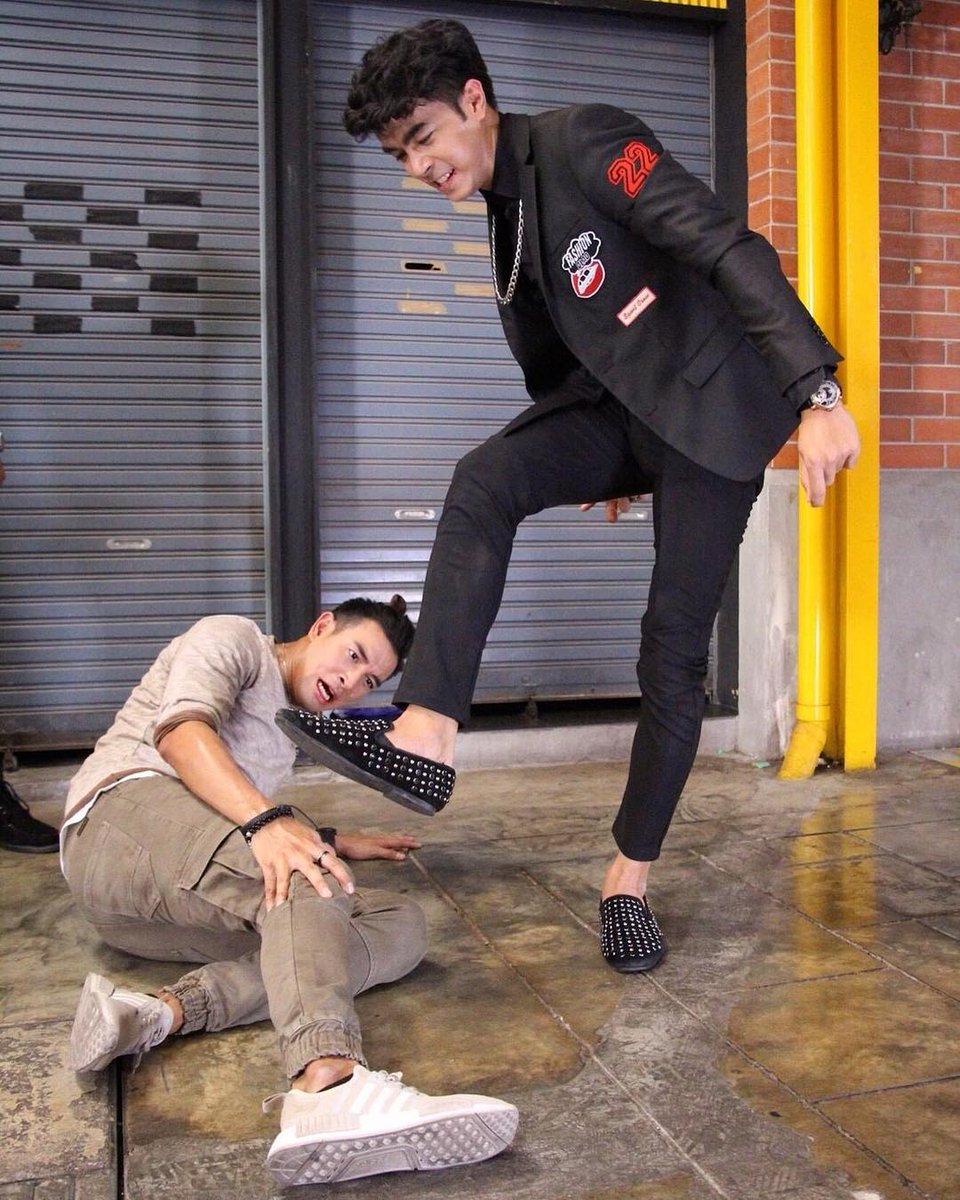 <a href="/WarintornLuv/">⚽ เกรท.Luv *FC ⚽</a> เน้นนนๆๆๆๆๆ ,,, ขออภัยนะครัชช จารย์!! ใครอยากชมอะไรก็ชมได้ตามสบายนะครับ 😛😛 #เรื่องมันเศร้า #มนตราลายหงส์ #พัสกร #ฉัตรชัย