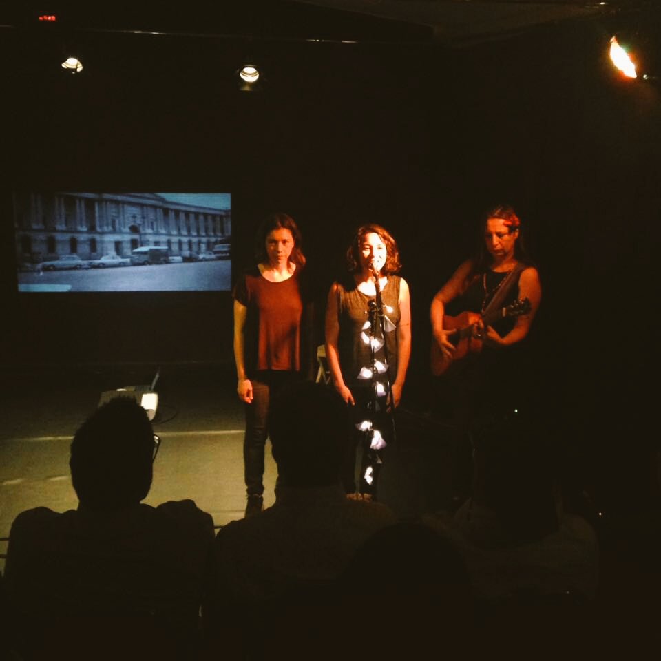 Gracias a todos los que asistieron hoy a la función de 'Un gavilán pata Violeta' 

¡Nos vemos el otro Domingo en <a href="/LaCapillaTeatro/">Teatro La Capilla</a>!