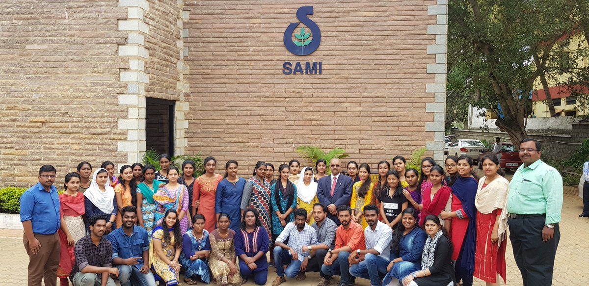 samidirect's tweet image. Sami-Sabinsa founder Dr. Muhammed Majeed with a group of students from Mar Athanasios College For Advanced Studies Tiruvalla (#MACFAST) at Sami Labs R&amp;amp;D center on 8th June 2018.