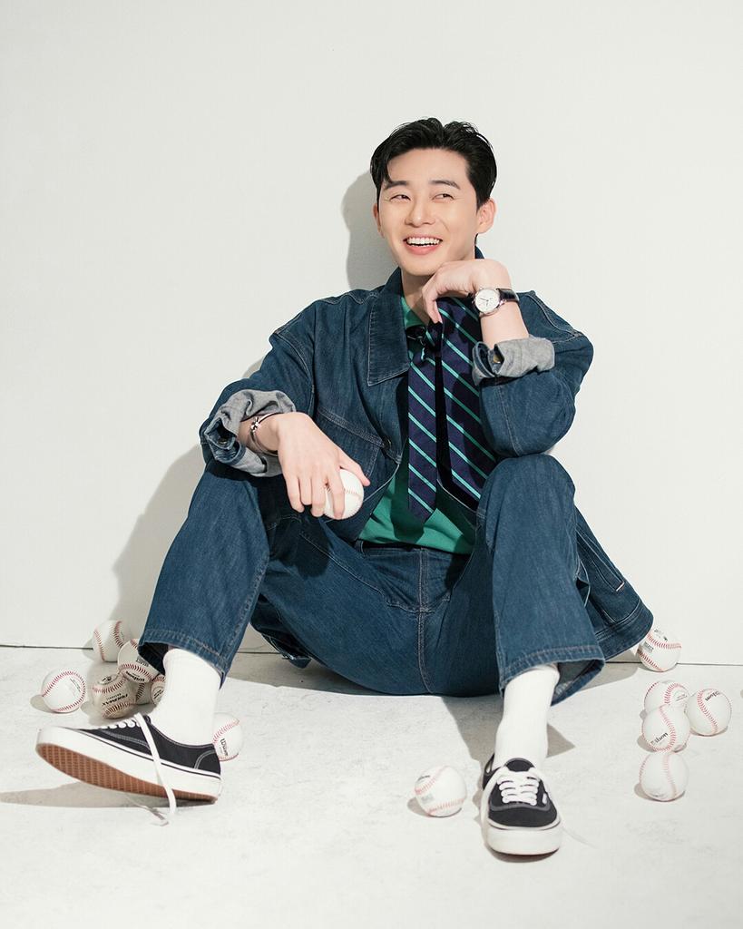 ParkSeoJun_ID's tweet photo. [PICS/ADV] 180618

Content Y's instagram

Cool and Cute 

#ParkSeoJoon #ParkSoJun #박서준 https://t.co/sujlEzAbF5