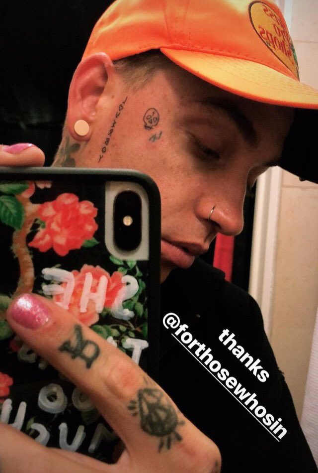 HAHA FUCK U BITCHES IM STILL LIVIN