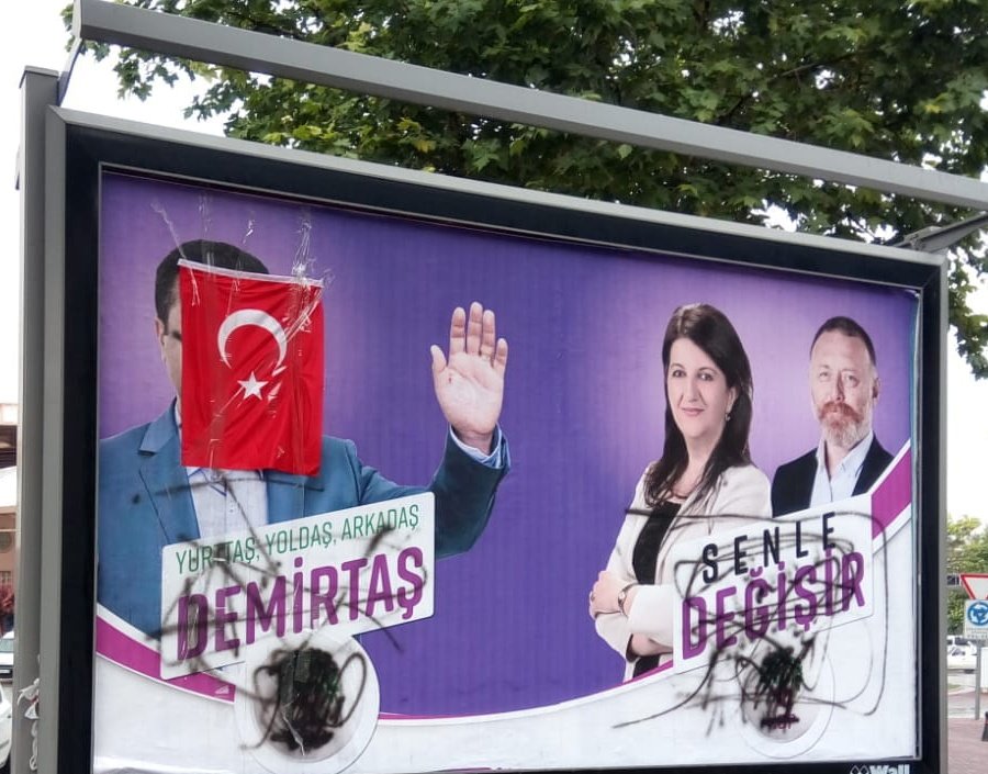 tayyipogullari's tweet photo. HÖH ten gelenlerle karşınızdayız... https://t.co/xPfo3wEUIf