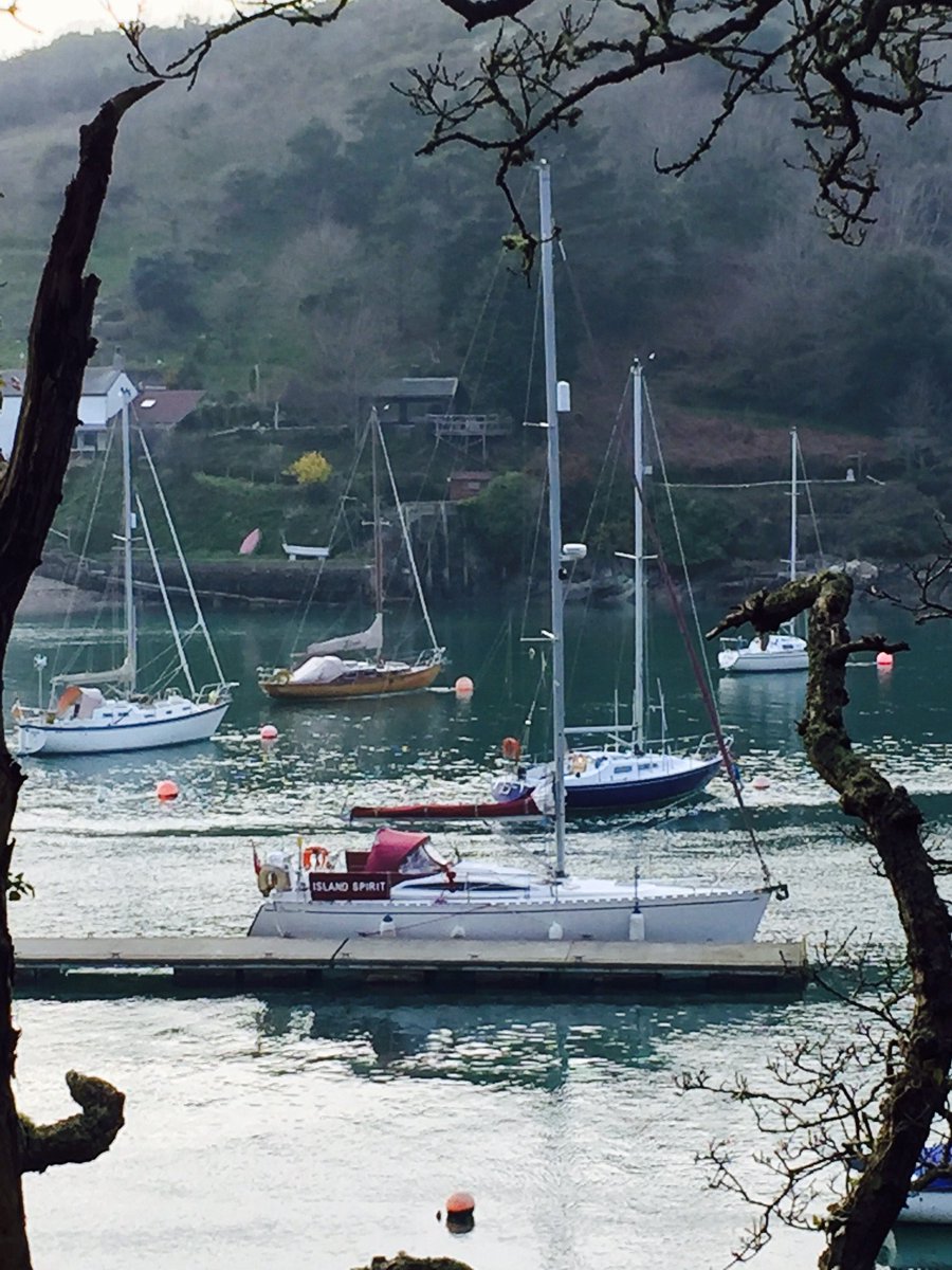 Island Cruising Club tweet media