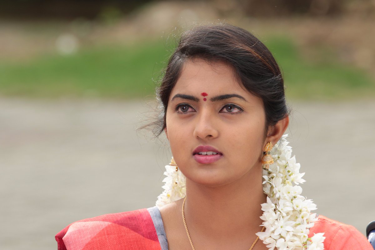 idiamondbabu's tweet photo. கர்நாடகா கோலாரை சேர்ந்த ராதிகா ப்ரீத்தி தமிழில் அறிமுகமாகும் படம் எம்பிரான் 

Published On #Dbclive : https://t.co/Wa9seznpXi

@ProAnandh https://t.co/PPcHemgdR9