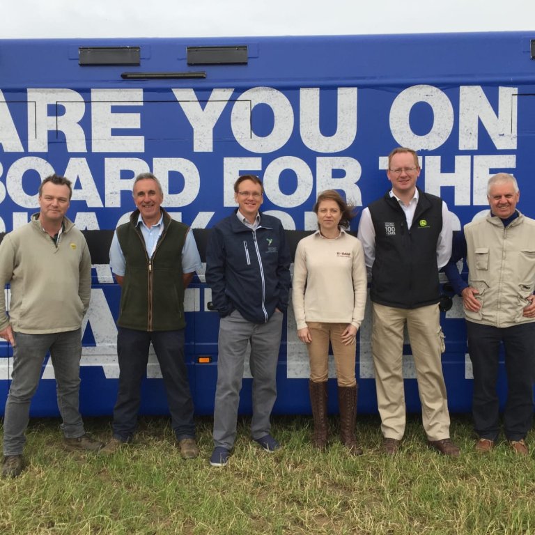 TechHummingbird's tweet photo. Last week we were pleased to be with @BASF at their Blackgrass Battle Bus, sharing our expertise on the importance of #aerialsurveillance in #Blackgrass Management.
#HummingbirdTechnologies #AI #FutureFarming #Tech https://t.co/pQ4EY0xowb