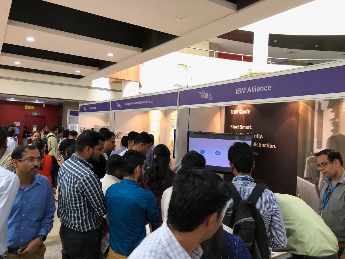 priyamallya's tweet photo. There’s never a dull moment with the developers - @CapgeminiIndia #TechFiesta2018 @ibmcode #CallforCode https://t.co/OTtUUgM6Nj