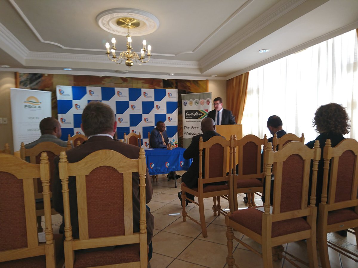 FSGLTA's tweet photo. #FSGLTA #ILoveFreeState Mr De jagger Oppening the MoU signing meeting between the FSGLTA and CUT https://t.co/hvVYzK2TcY