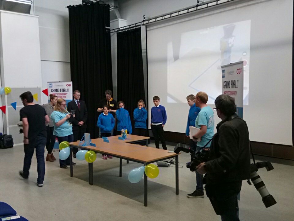 RoboticalLtd's tweet image. Penultimate school @QueensferryPS ready to code! #MartysCodingParty18