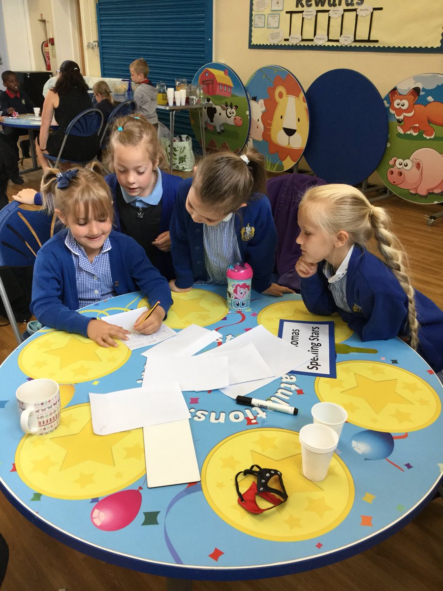 LSTMrsC's tweet photo. Look at our Spelling Bee Superstars-Y1 &amp; Y2 children represented St Thomas’ in a spelling competition today. Super teamwork! 🎖🤓📝 https://t.co/OFWrSLfFXT
