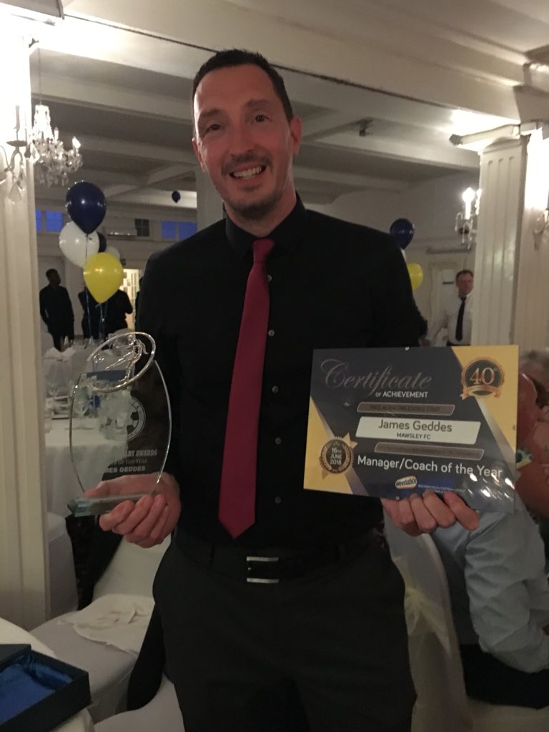 JMax_Coach's tweet photo. Absolutely thrilled to have been voted @WYFLeague Manager of the Year! Massive thanks to @NickHug72051052, Mawsley FC, @mcgreaveyr, @delasalle79, Steve Beattie, our lovely wives, @coachgarlick, parents & players. Fantastic team accolade! #teamhurricanes #mawsleyfc https://t.co/GQcmYG8Twl