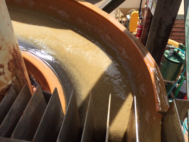 ARRLimited's tweet photo. Industrial Minerals: Zircon price increases confirmed for Q3, with range set to widen  https://t.co/nnwd5mEb84 #Tronox #markets #heavyminerals #mineralsands #mining #flour #opacifier #ASX https://t.co/vaaRlv0uIJ
