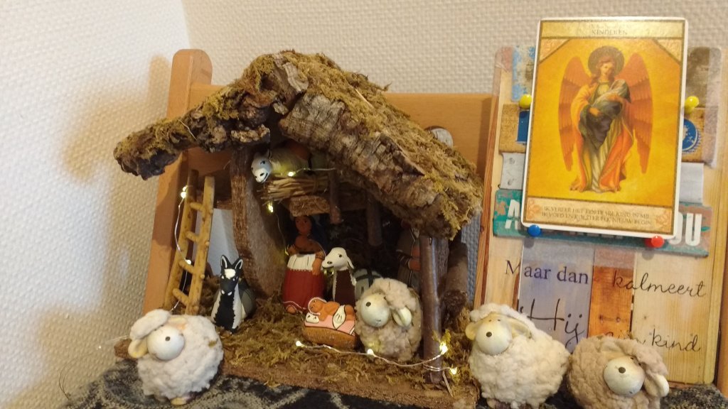 HoiEdwin's tweet photo. 🎼Wishing it was🎅🏾…🎄…🎅🏾every day🎼 https://t.co/zqxW3PNubC https://t.co/jsQhrti3ES