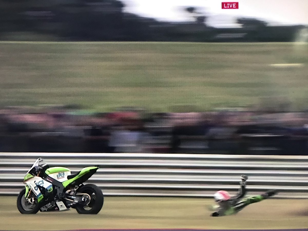LukeMossey12's tweet photo. When your brakes fail at 180 mph and you have to bail out, never been so scared in my life and just so lucky there was run off so I didn’t hit anything, feel like I’ve been hit by a bus this morning 😫 https://t.co/a1HhtTbeeI