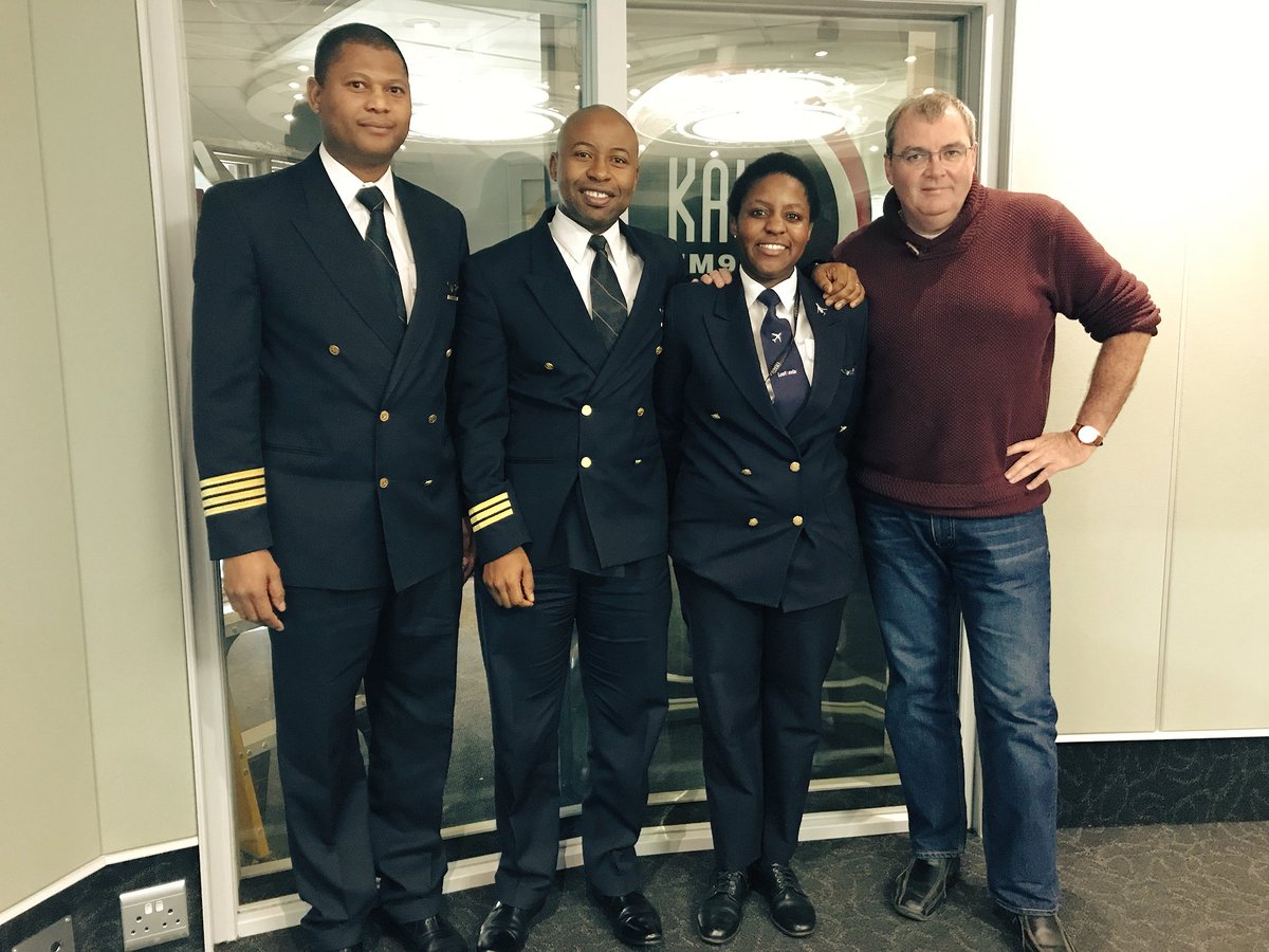 KayaOnAir's tweet image. A big Thank You to @flysaa pilots Sibonelo Maseko and Sifiso Masuku as well as our young pilot @A380Capt_Tumi for having #16Conversations to inspire the youth with us this morning on #breakfastwithdavid