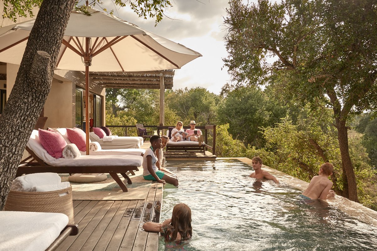 Royal_Portfolio's tweet photo. Looking for the perfect family safari? Look no further than @RoyalMalewane's Africa House, our 6 bedroom exclusive-use villa in the heart of the African bush. 

https://t.co/IEnuhowr2P https://t.co/mRSBcERWwd