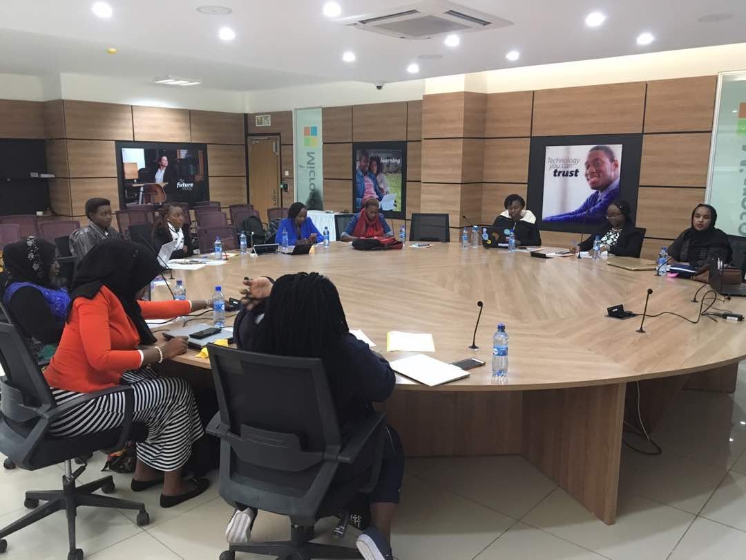 MaimunaMwinyi's tweet photo. #cyberwomanToT
EAC women training on digital security training https://t.co/n4YiAW5whV