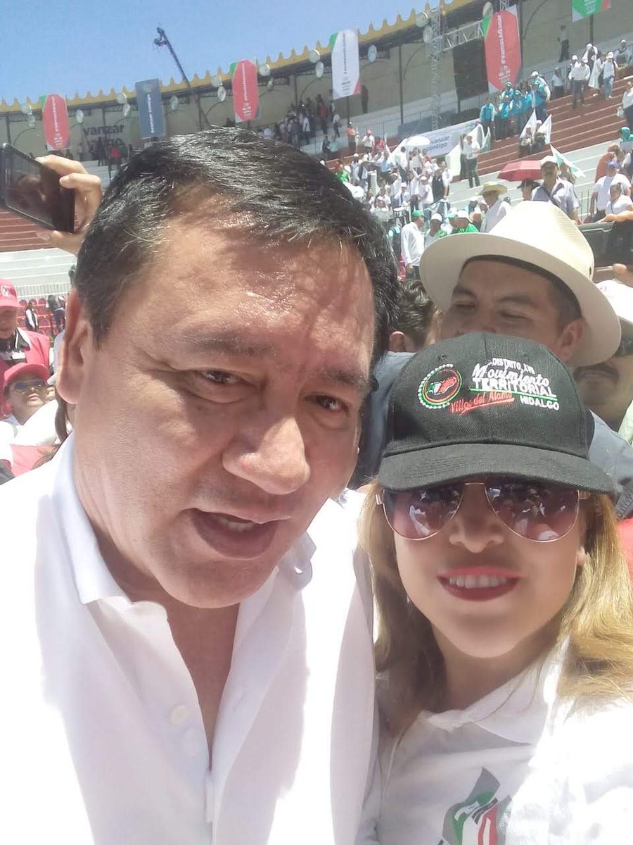MtDtto17's tweet photo. Este 1 de julio vamos #TodosPorMéxico, vamos por la VICTORIA!
Ni las encuestas, ni los pronósticos definen las VICTORIAS! Somos un país GRANDE, que merece un GRAN presidente! Con @JoseAMeadeK gana MÉXICO! @JuarezCisneros @Pineda_Godos @osoriochong @JuanaCuevasR @pacosinuhe #4de4 https://t.co/YIlKvecoTV