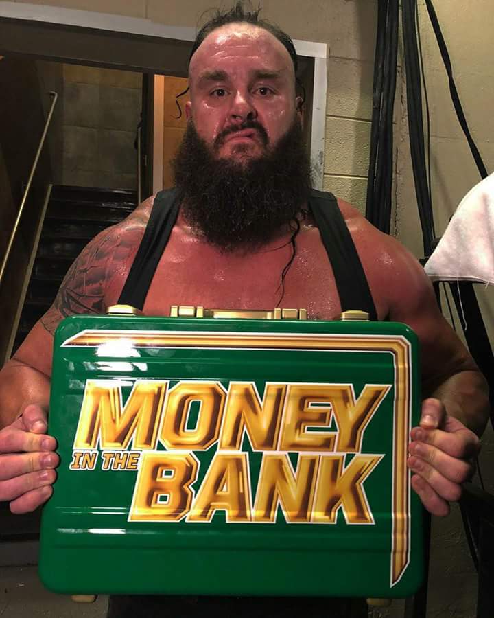 LeProfDuCatch's tweet photo. Braun Strowman a comme cible Brock Lesnar désormais ! https://t.co/8Waihdr1hN