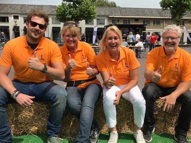 Een mooie eerste editie van Dorpsgolf Leusden, waar @GerolfJB de eerste bal afsloeg. Bedankt voor de goede organisatie <a href="/rotaryleusdenNL/">Rotaryclub Leusden</a>! #dorpsgolfleusden leusderkrant.nl/lokaal/leusden…