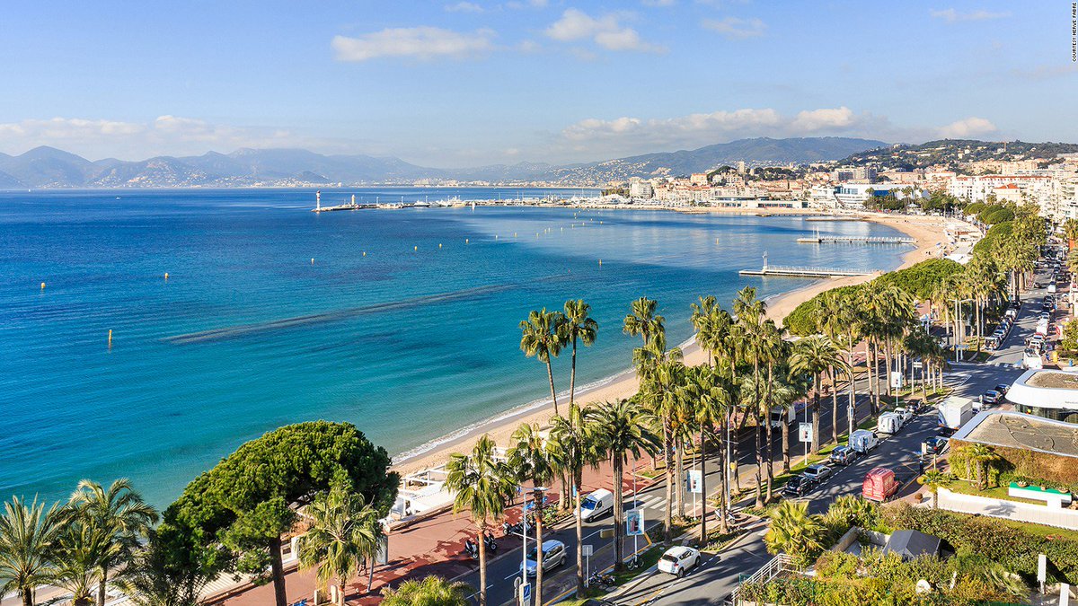 OfficeTwelve's tweet photo. We’re at #CannesLions this week celebrating all things #creative and working in the #sunshine #MondayMorning https://t.co/wW9dRWYykM