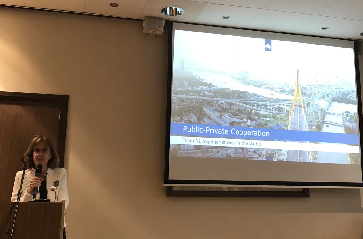 HandelsloketSPA's tweet photo. Strengthening the International Trade Relations of The Netherlands worldwide. Thank you for the warm welcome to @RVO_Int_Ond @RVO_Nederland @MinBZ #BConference2018 https://t.co/nW88V8705A