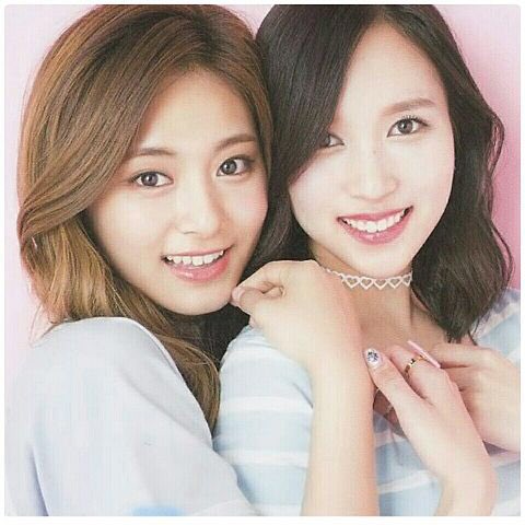 TWICE37_'s tweet photo. こんな感じでミナとメンバーの画像ください！
お願いします！
拡散希望 https://t.co/1RwxD7apbl