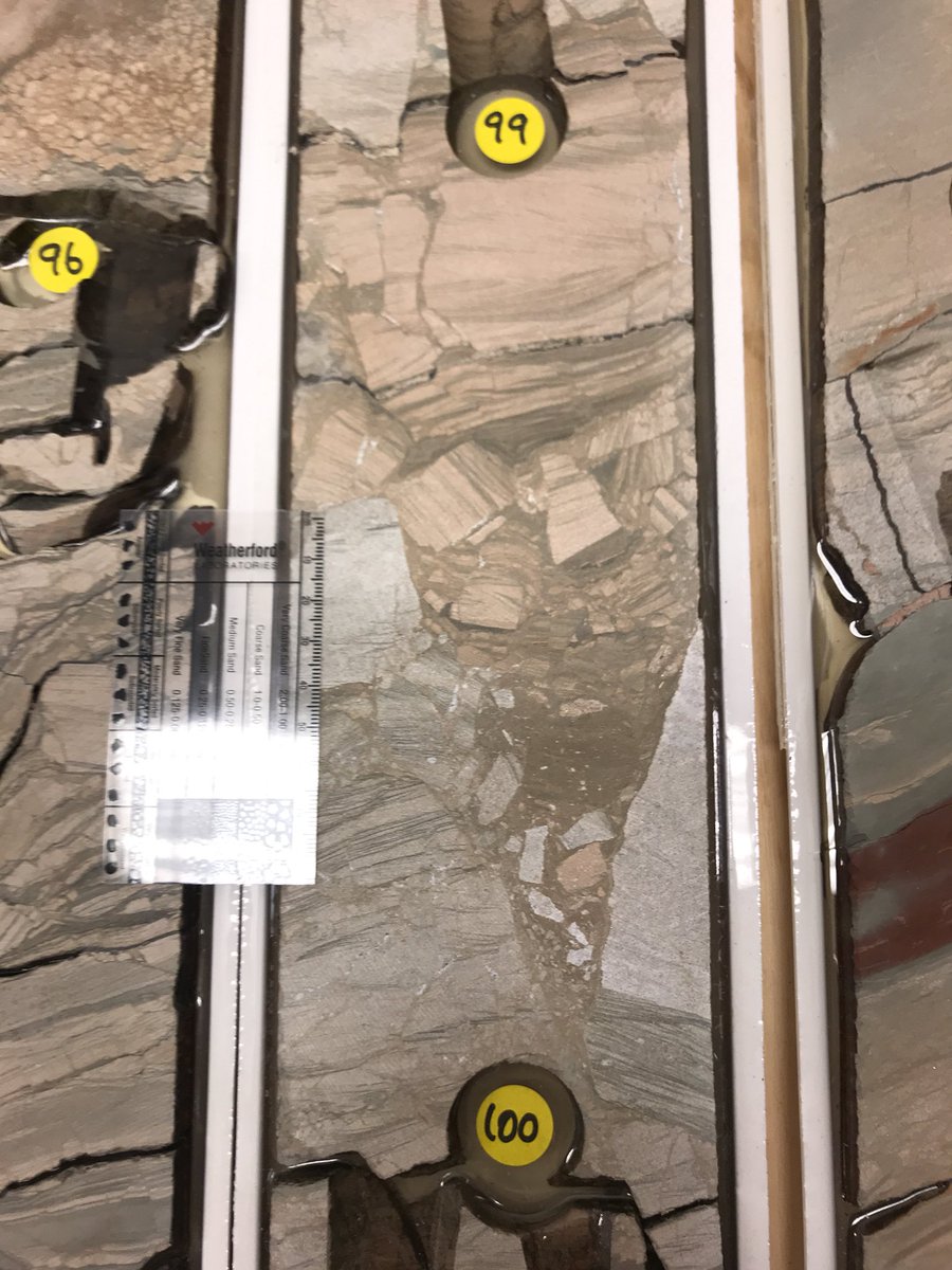 AnetteBMT's tweet photo. Have you seen anything crazy like this before? If so please say where 😊 #geology #synsedimentary @seis_matters please help🤩 https://t.co/ZddDy9ThFi