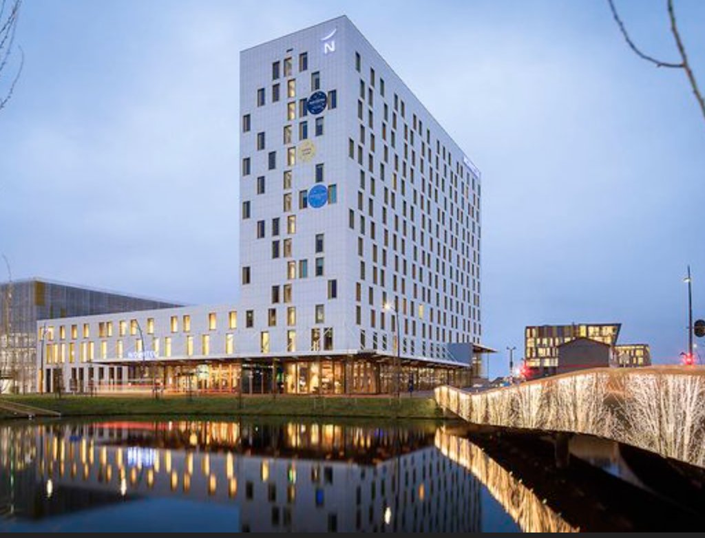 Congratulations to Floris Licht - GM of the #Novotel Amsterdam Schiphol airport- and his team won the prestigious Award of the 2018 #BestDutch Hotel. It clearly demonstrates the quality of our teams and their ability to welcome in the most personalized way our guests.