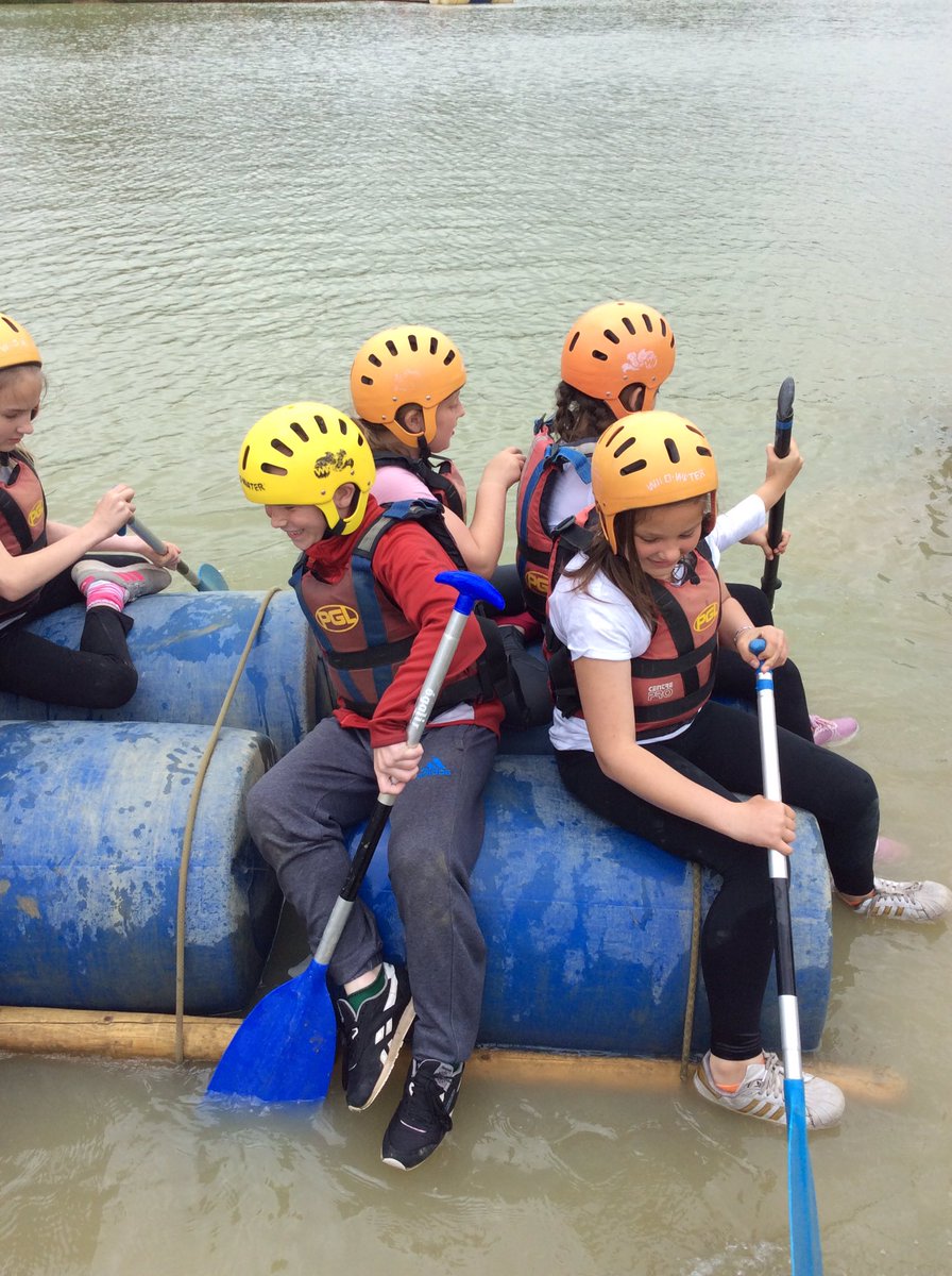 CliftonSch's tweet photo. Year 6 children working together to build a raft. Making new friends and experiencing new things! We did get a bit wet though! https://t.co/BcKlB5UtQ5