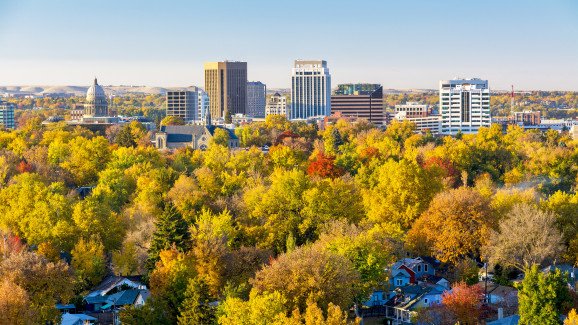 DougMorneau's tweet image. Inspire Idaho promotes low-cost tech training programs for both urban and rural residents bit.ly/2MA5uzc #lowcost #techprograms