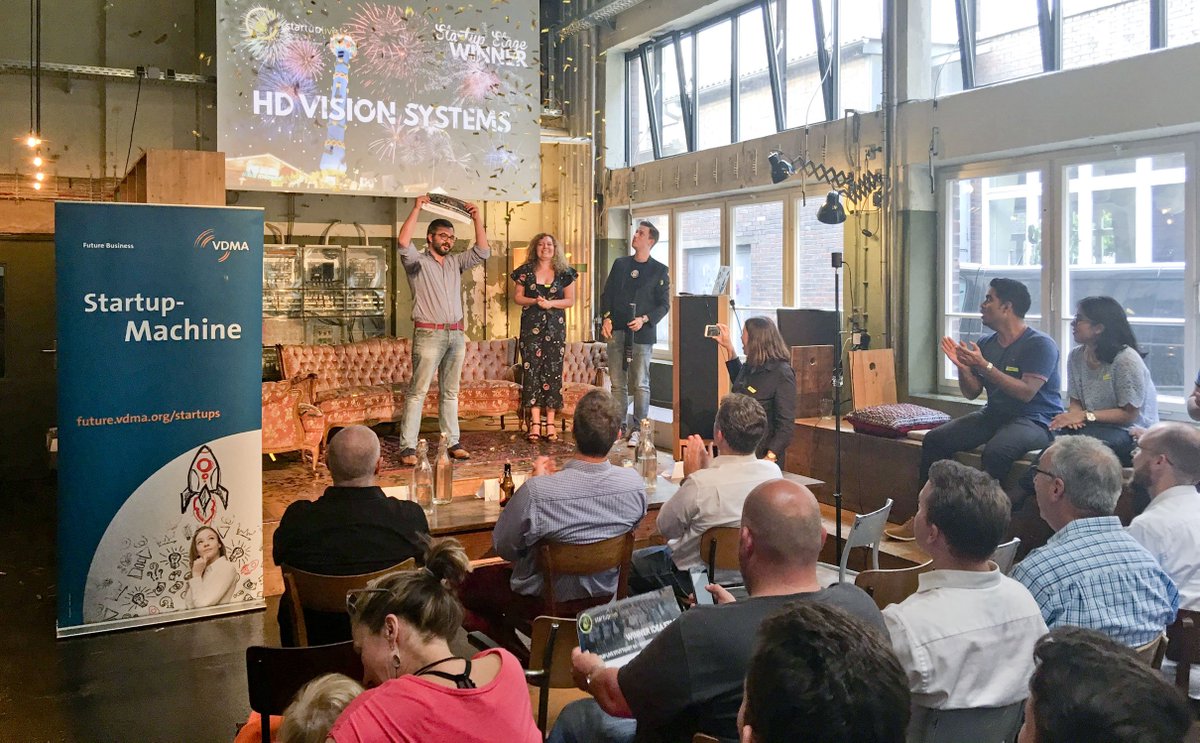 VDMAonline's tweet photo. Herzlichen Glückwunsch an alle Gewinner des Ideenwettbewerbs @startuplive: #Industrie40 &amp; #SmartFactory! Besonderen Dank an alle Teilnehmer, Sponsoren und an die Organisation #SULSTR #VDMAFB #Startup https://t.co/zJiIgserm7