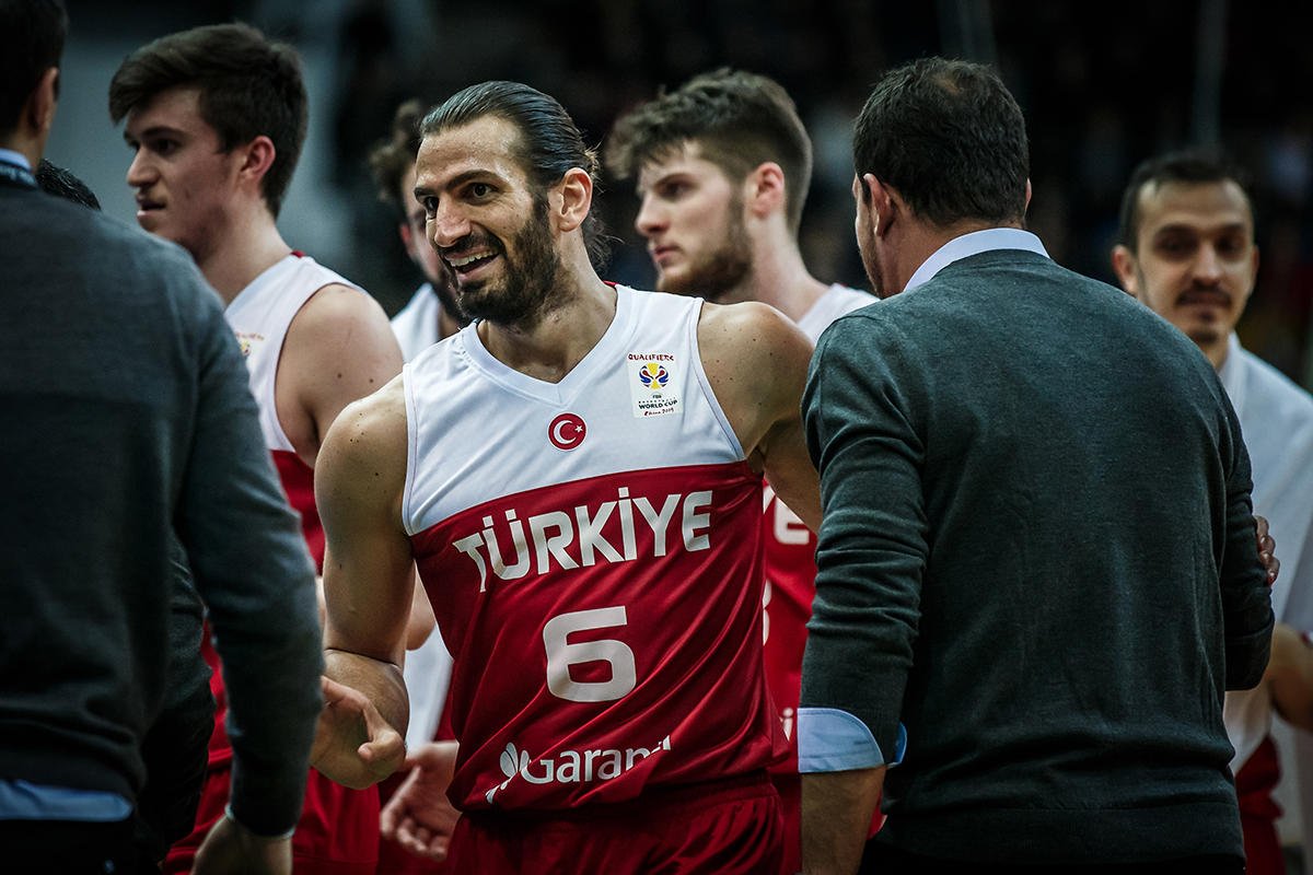 🇹🇷 l Oyuncumuz Barış Ermiş; 28 Haziran'da Ukrayna, 1 Temmuz'da İsveç ile oynanacak 2019 Dünya Kupası Eleme Grubu maçları öncesi A Milli Basketbol Takımımıza davet edildi