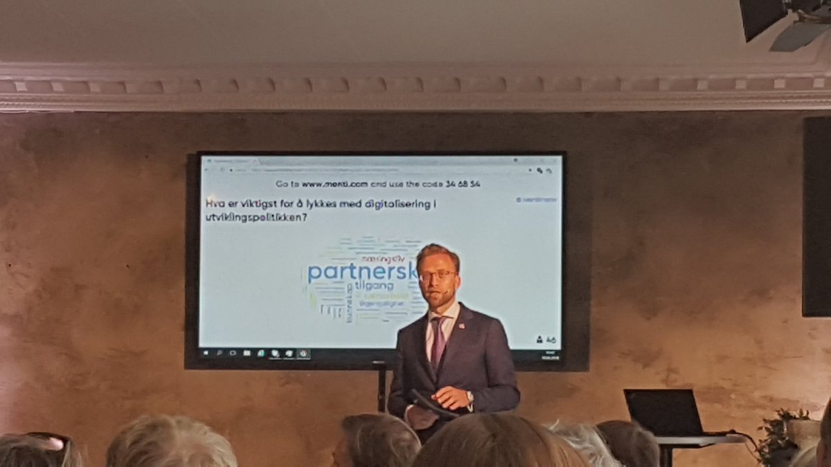 AtlasAlliansen's tweet image. Veldig lovende at @Utenriksdept innleder møte om digital strategi for utviklingspolitikken med eksempel på hva teknologi kan gjøre for en synshemmet i Malawi. #DigiDevNor #DigiDev