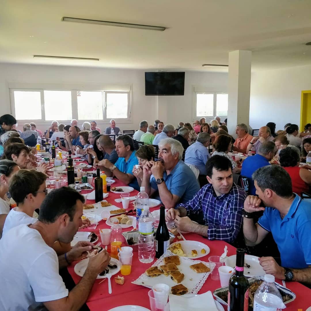 ca_cgp's tweet photo. Día de ocio dos Socialistas de Baiona. Máis dun centenar de personas disfrutando saber xornada.  Gracias https://t.co/Xp7gMy2G8a