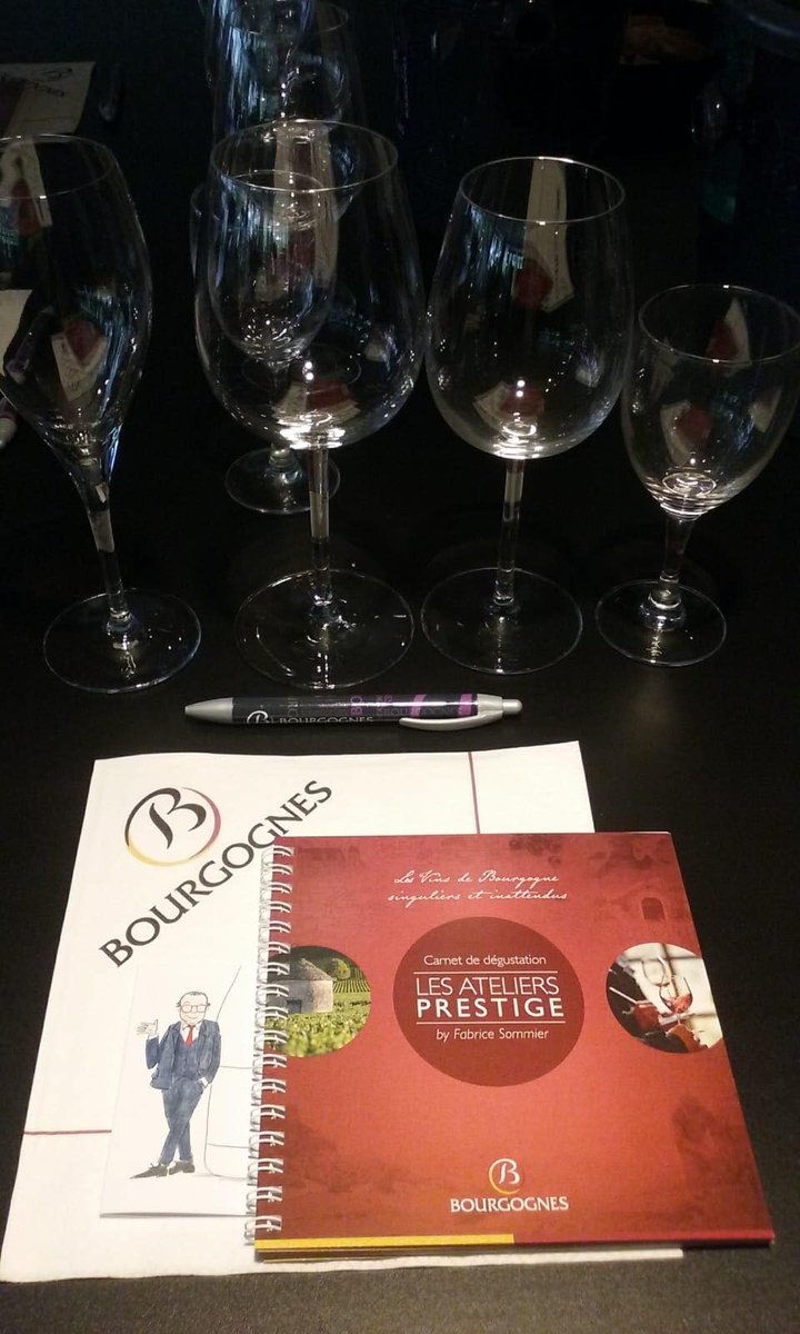 VinsdeBourgogne's tweet photo. #BourgognePrestige  En direct de l'Atelier prestige qui se déroule à #Rennes sur le thème des "vins de #Bourgogne singuliers et inattendus" avec @FSommier et D. Lambry @domainebersan @MaisonLouisMax @LouisBouillotOf  @MassonMarsoif @domainefery #VinsBourgogne https://t.co/bvx8onm1mN