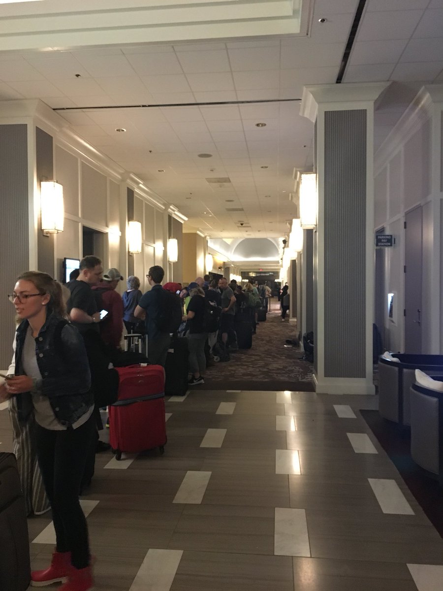 And another queue... <a href="/Fly_Norwegian/">Norwegian</a> #4amcheckin