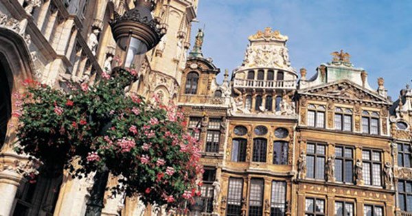 Will you be at ACI Europe 2018? Get a glimpse of the future of #identitymanagement and #selfboarding with SITA Smart Path. #WAGA2018 bit.ly/2t5SwAT