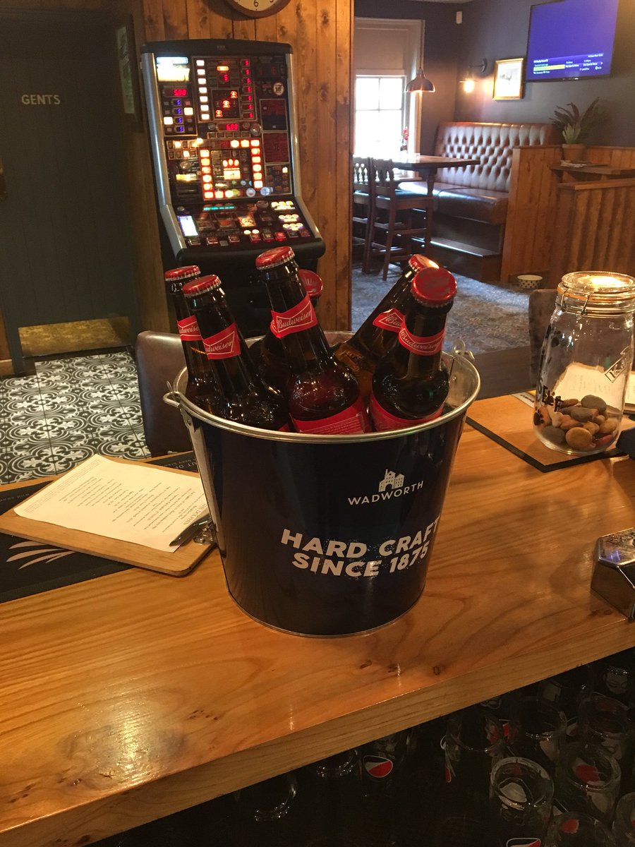 dolphinbotley's tweet photo. Come and watch the England boys tonight at the dolphin we’re still doing a bucket of Budweiser for £20 #TheDolphin #botley #ItsComingHome #Southampton https://t.co/AhMFoUm5YJ