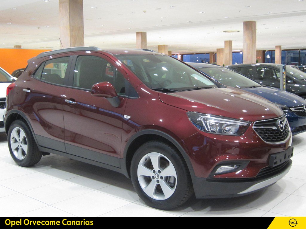 OpelCanarias's tweet photo. ¿Qué te parece este Opel #Mokka granate? 🔝 Puedes ahorrarte 5.576€ 😯 Toda la info en el siguiente enlace https://t.co/H0UPVjv4UA 
#Opel #Canarias #Lanzarote #Oferta https://t.co/YqjOGGKEcJ