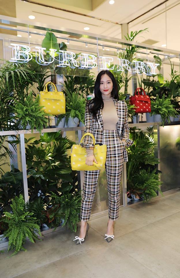 saveKRYSTAL's tweet photo. cr. ellekorea / Burberry
https://t.co/XWPP4KxGx5
https://t.co/WW1qTUYHls https://t.co/hSx3PNMVpQ