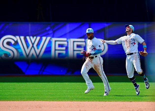 Blue Jays sweep Nationals with 8-6 victory: bit.ly/2JWC78n https://t.co/YFwICoMwEj