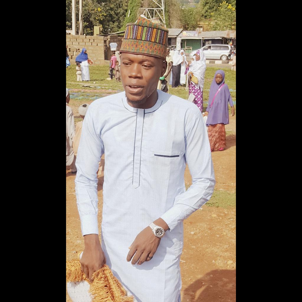 SurvIbrahim's tweet photo. Don’t give them the privilege to know everything about you...just because you didn’t broadcast it doesn’t mean it’s not happening.....stay strong and focus on the Goal #bigthingscoming💪 https://t.co/3Mj7bKLV6v