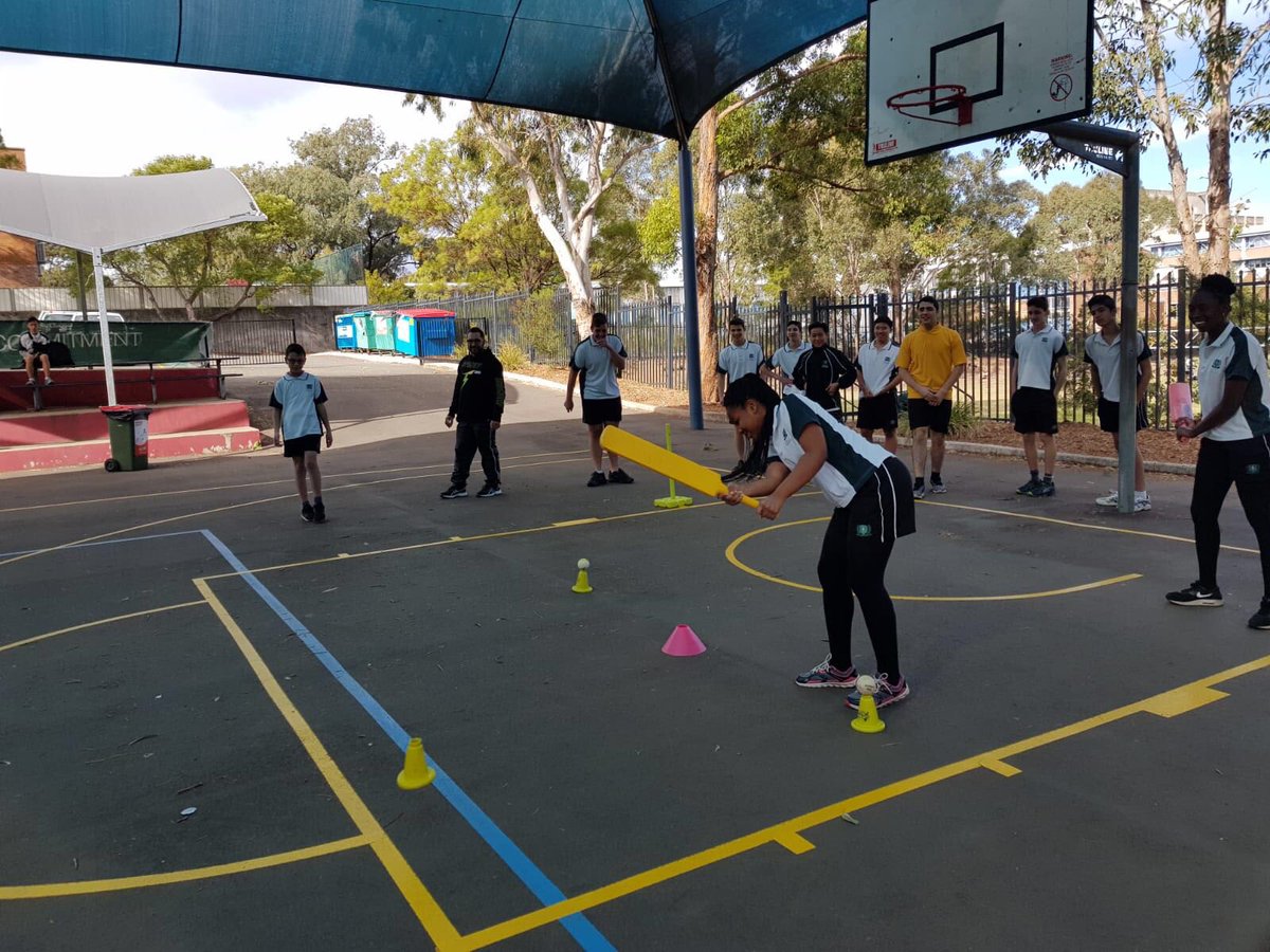 ThunderBBL's tweet photo. Back in the classroom at La Salle Catholic College in Bankstown delivering the Thunder Leadership Program. #ThunderNation https://t.co/A4OK71udKc