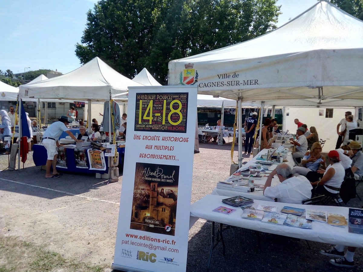 EditioPixygraph's tweet photo. La ville de Cagnes-sur-Mer a accueillie le 16 juin 2018 son 5ème salon du livre des auteurs et éditeurs cagnois et régionaux organisé par les éditions Ric et Pixygraph.
Cette journée fut riche de rencontres et d'échanges!
#editionspixygraph #ric #salondulivre #cagnessurmer #nice https://t.co/mrJshftAEW