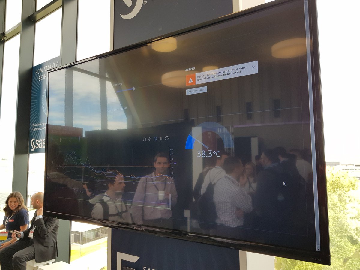 SASsoftwareUKI's tweet photo. Another demo stand, this time aimed towards manufacturing - live event tracking, feeding back diagnostic info and providing realtime data for engineers to optimise operation and provide preventative maintenance - #SmartAI in action! #SASForumUK #screenglare https://t.co/RvQqAnOFc7