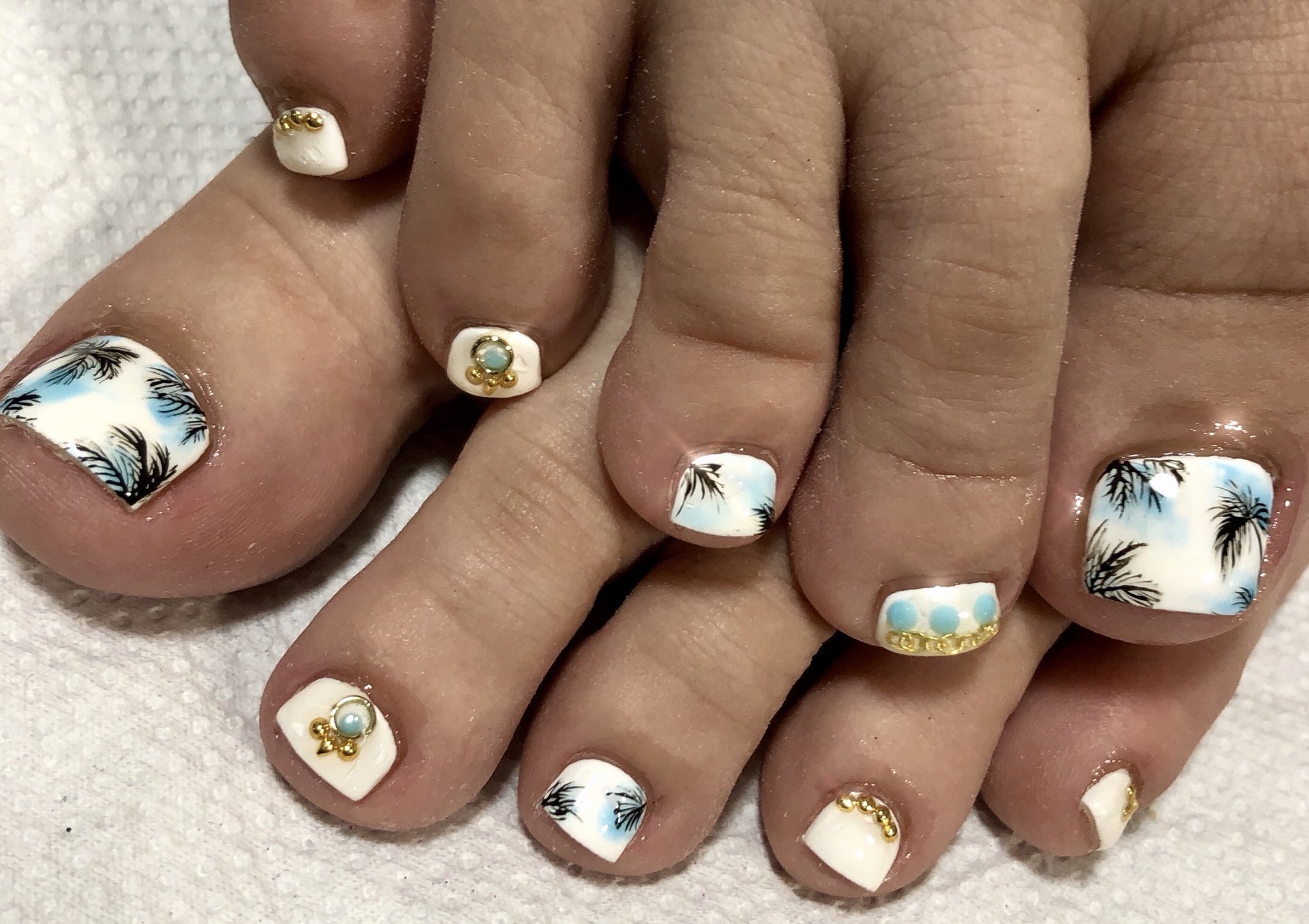 村田 奈津季 Twitter પર あいさんネイル ジェル ホワイトネイル ブラックネイル ボタニカルネイル ネオンネイル アートネイル ブルー ネイル 夏ネイル フット ホワイトネイル ヤシの木ネイル ブルーネイル 出張ネイル 自宅ネイル 毎月ありがとうございます 差し入れ