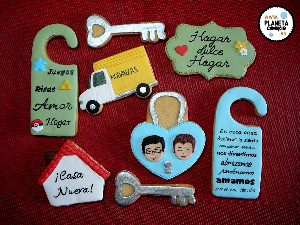 PlanetaCookie's tweet photo. Galletas para celebrar un nuevo hogar https://t.co/pIILWPROnV #casanueva #galletasdecoradas #fondantcookies #planetacookie #hogar #vivirenpareja https://t.co/zXtw6oaqCN