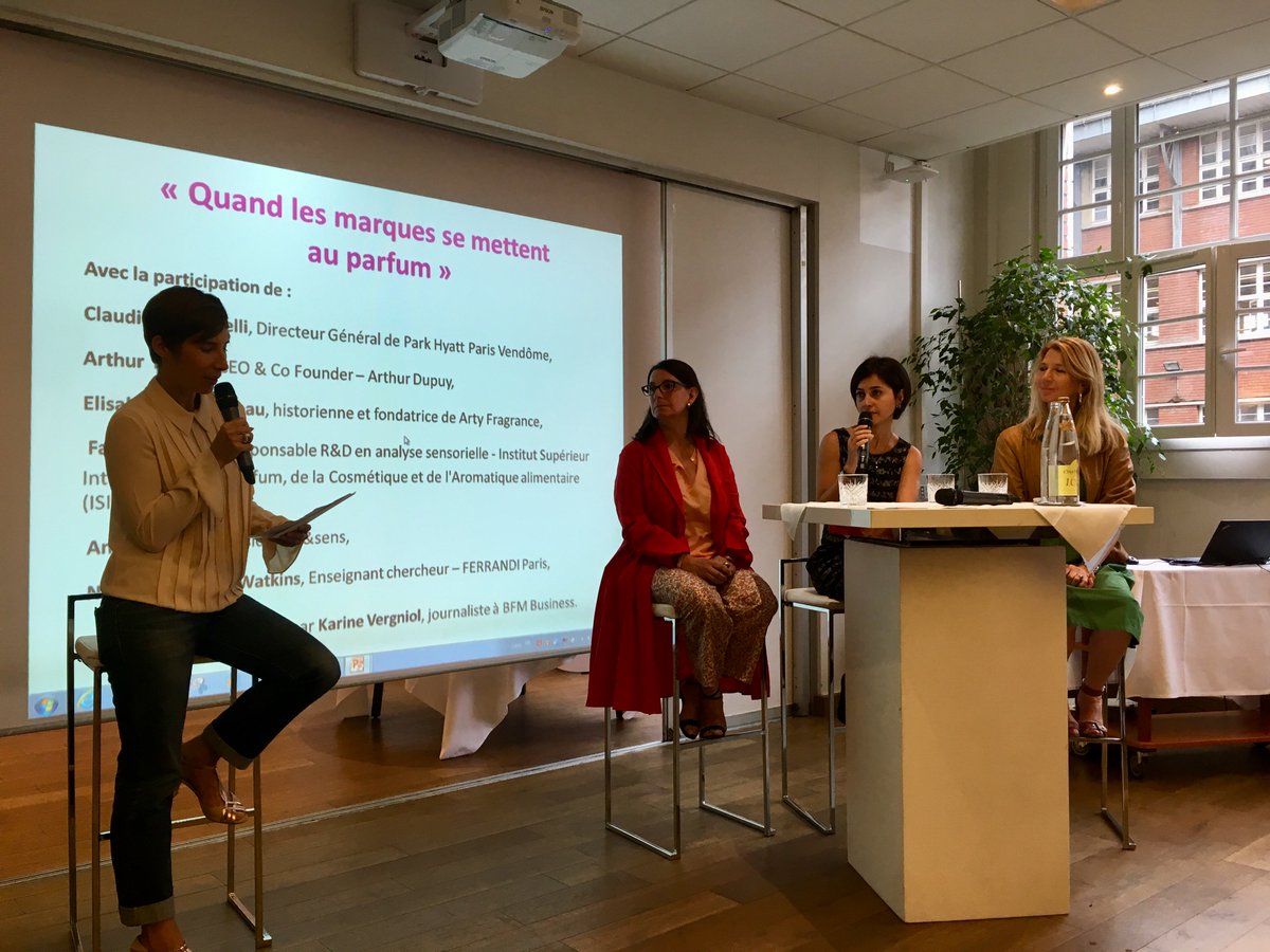 IsipcaParis's tweet image. Merci d'être venu nous écouter à la conférence #marketing #olfactif pour hôtellerie-restauration @FERRANDIParis animé par @kvergniol de @bfmbusiness bit.ly/2MsuIiH