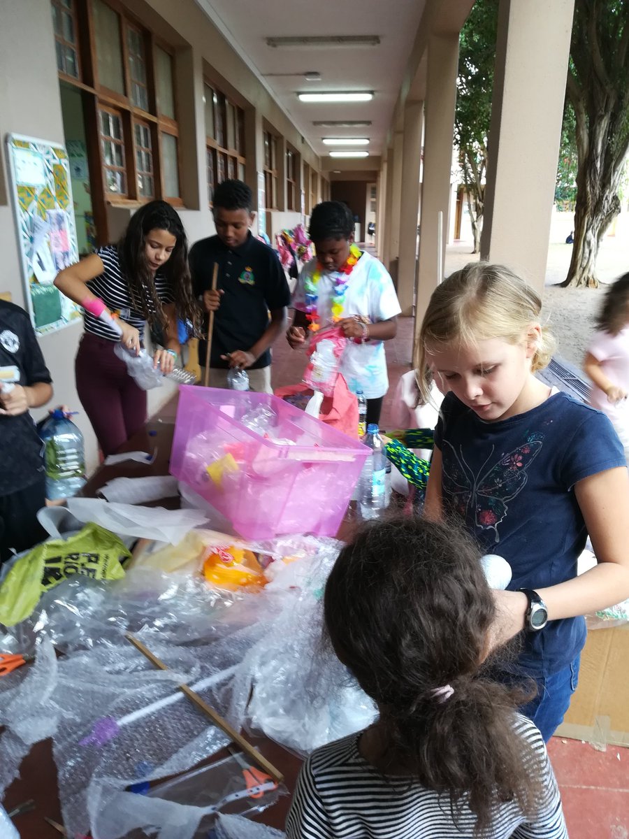 RolesZoe's tweet image. The amount of plastic we use is beyond belief. Making eco bricks with grade KG, 5 and 7 as we talk about how we can reduce it. #aismlearns #studentagency #pypib